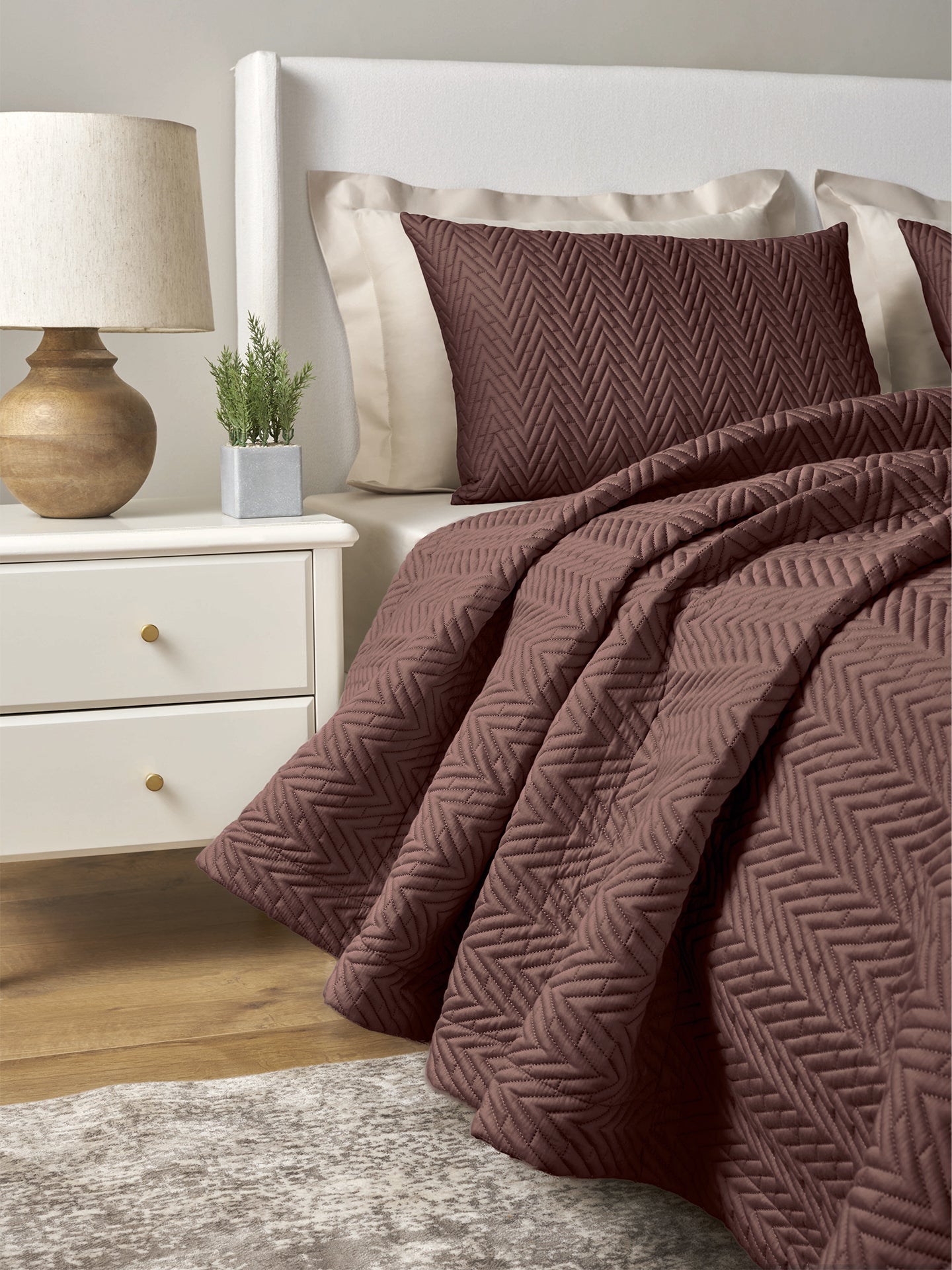 CASCADE-FUDGESICKLE DOUBLE QUILTED BED SPREAD