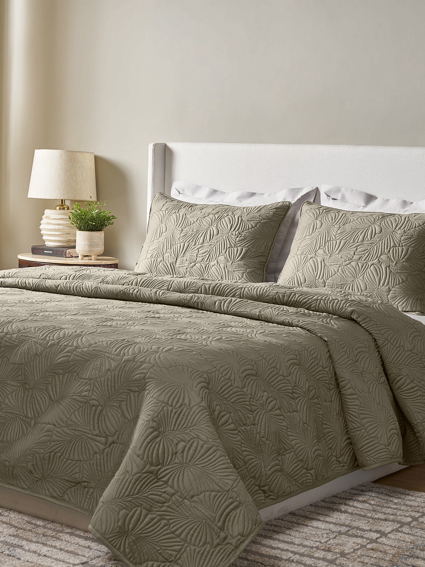 EDEN-DESERT TAUPE DOUBLE QUILTED BED SPREAD