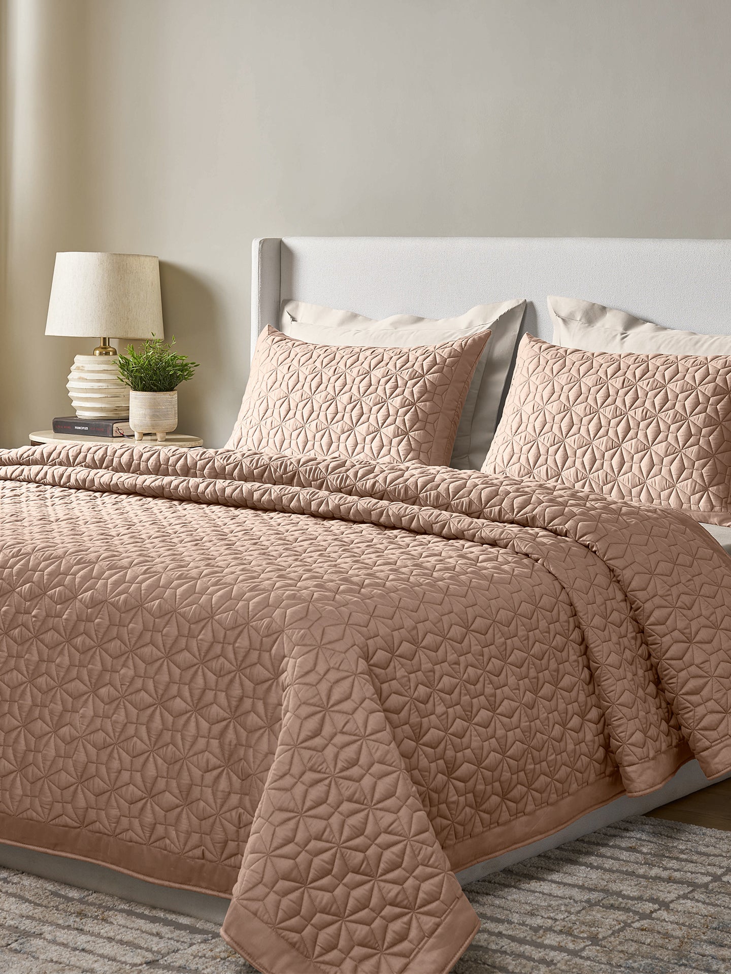 OPALINE-CUBAN SAND DOUBLE QUILTED BED SPREAD