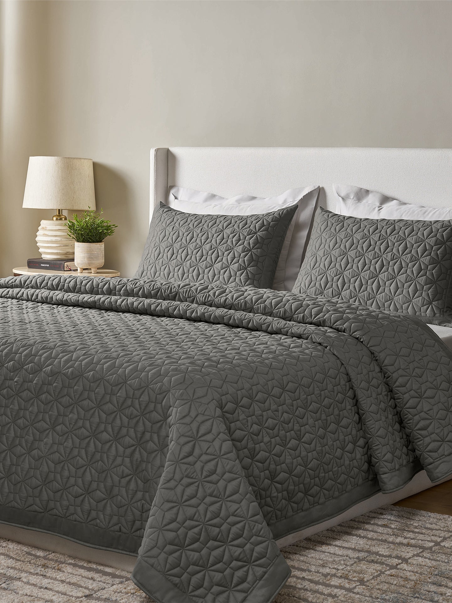 OPALINE-GRIFFIN DOUBLE QUILTED BED SPREAD