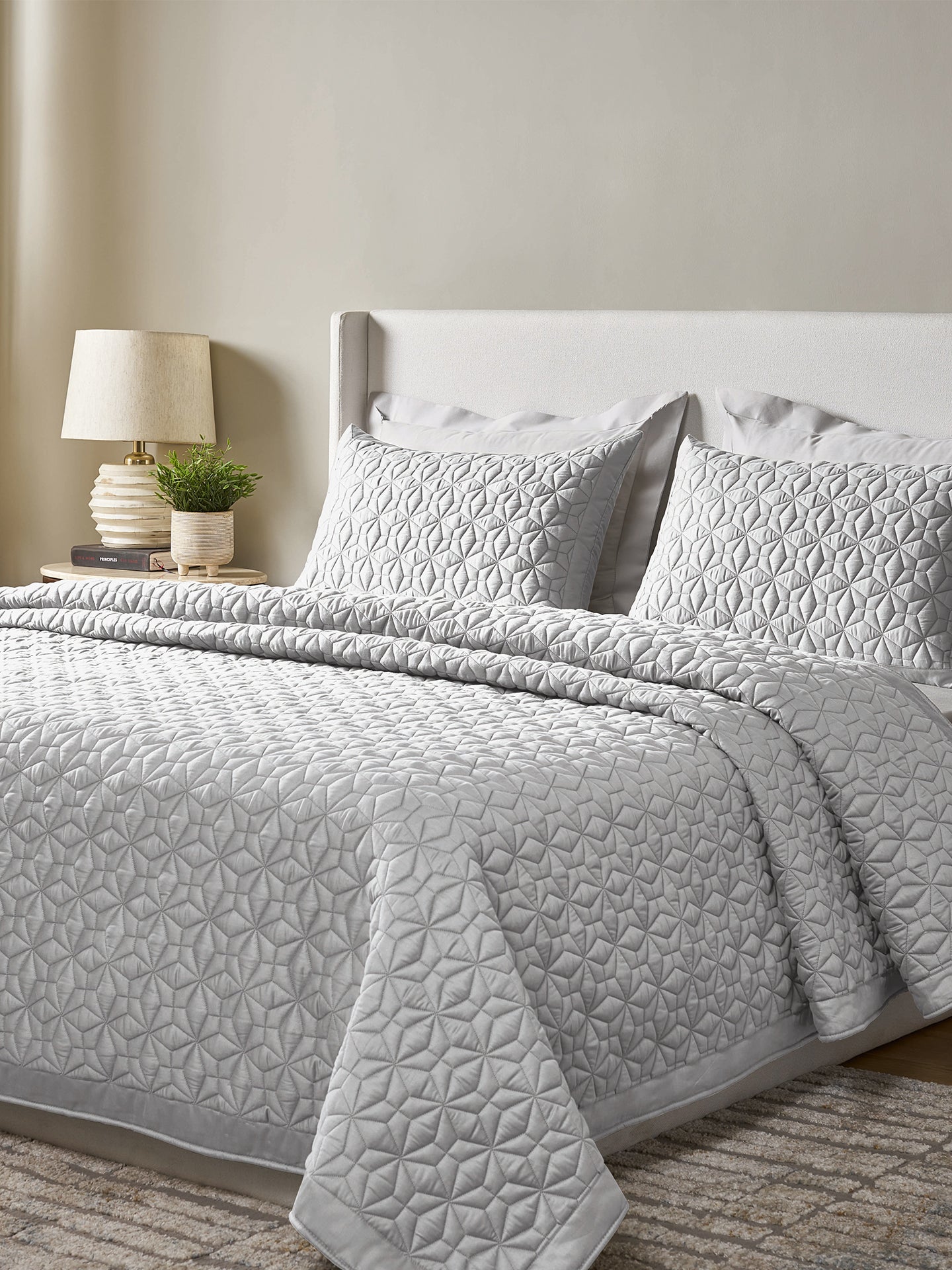 OPALINE-LUNAR ROCK DOUBLE QUILTED BED SPREAD