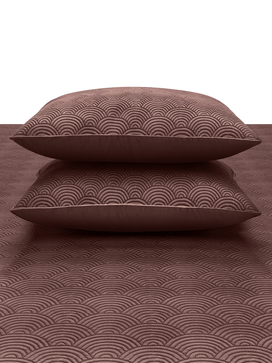 SCALLOP-FUDGESICKLE DOUBLE QUILTED BED SPREAD