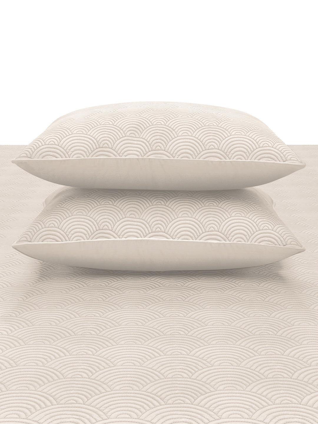 SCALLOP-MARSHMALLOW DOUBLE QUILTED BED SPREAD