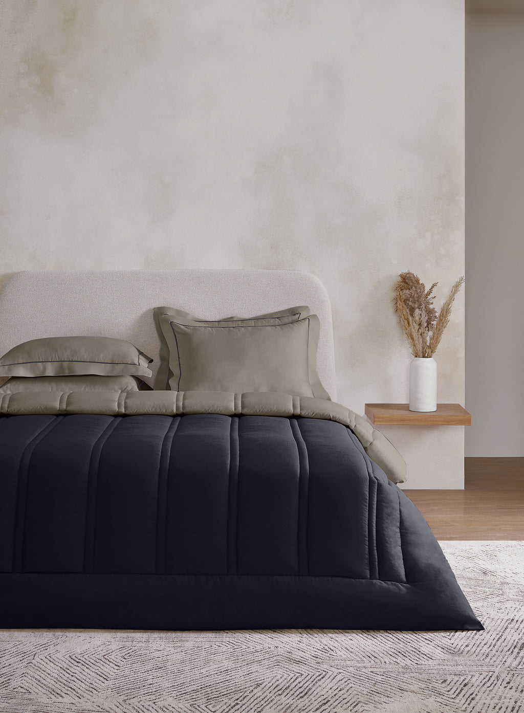 ARRAY-CAVIAR-FALCON DOUBLE COMFORTER BEDDING SET