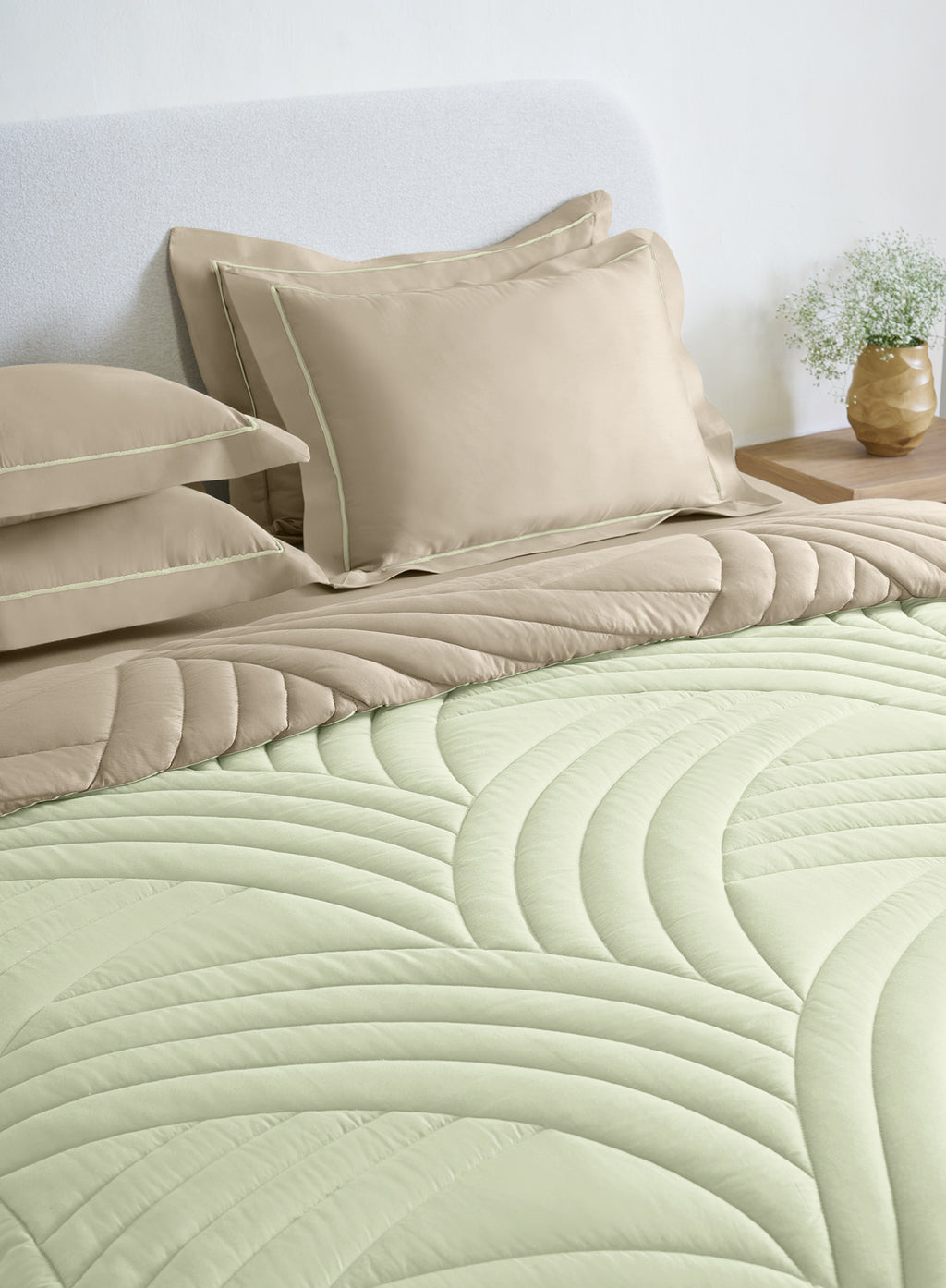 ASTRATTO-CELADON GREEN-FRENCHOAK DOUBLE COMFORTER BEDDING SET