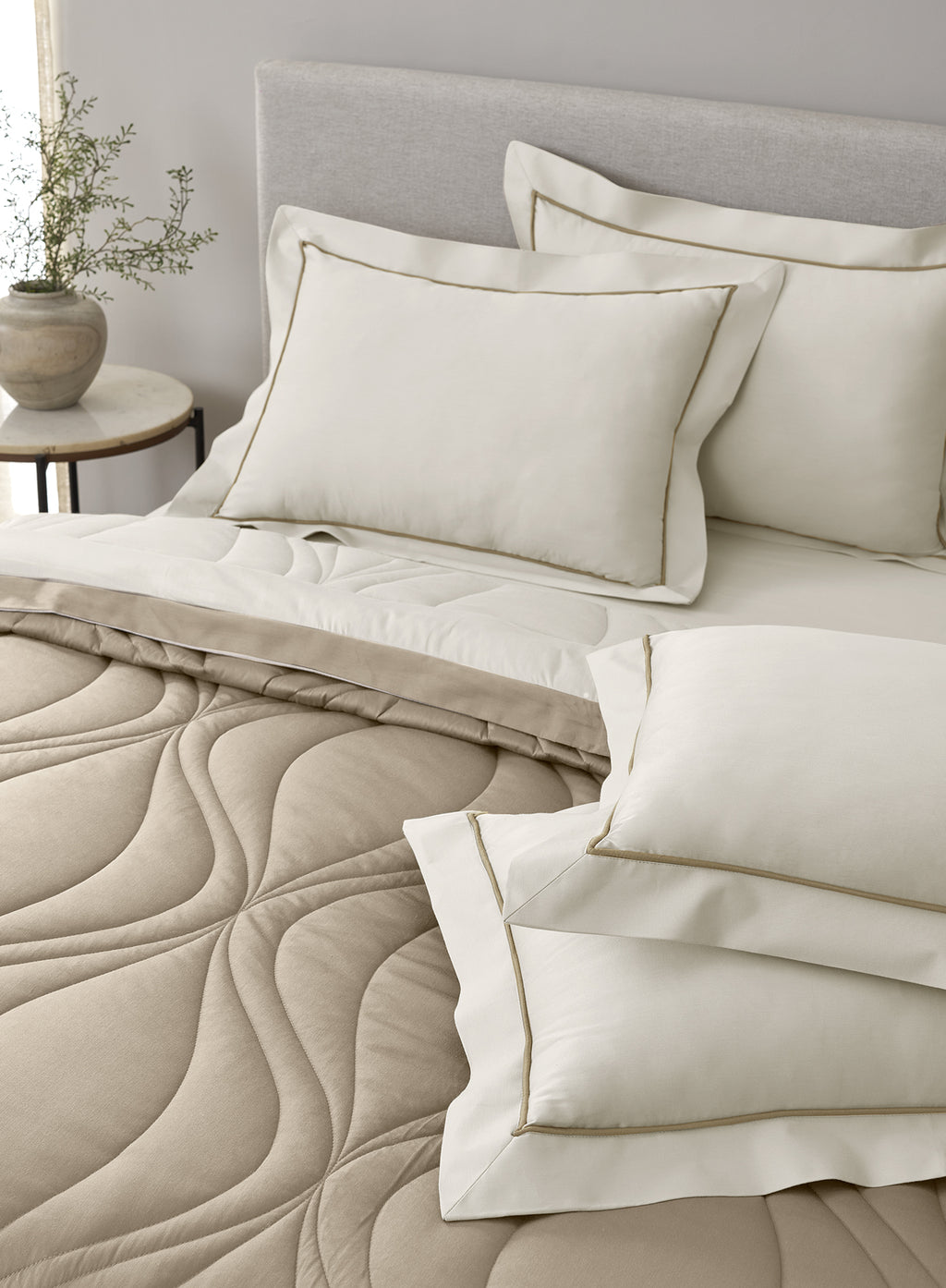OGEE-MARSHMALLOW-OATMEAL DOUBLE COMFORTER BEDDING SET