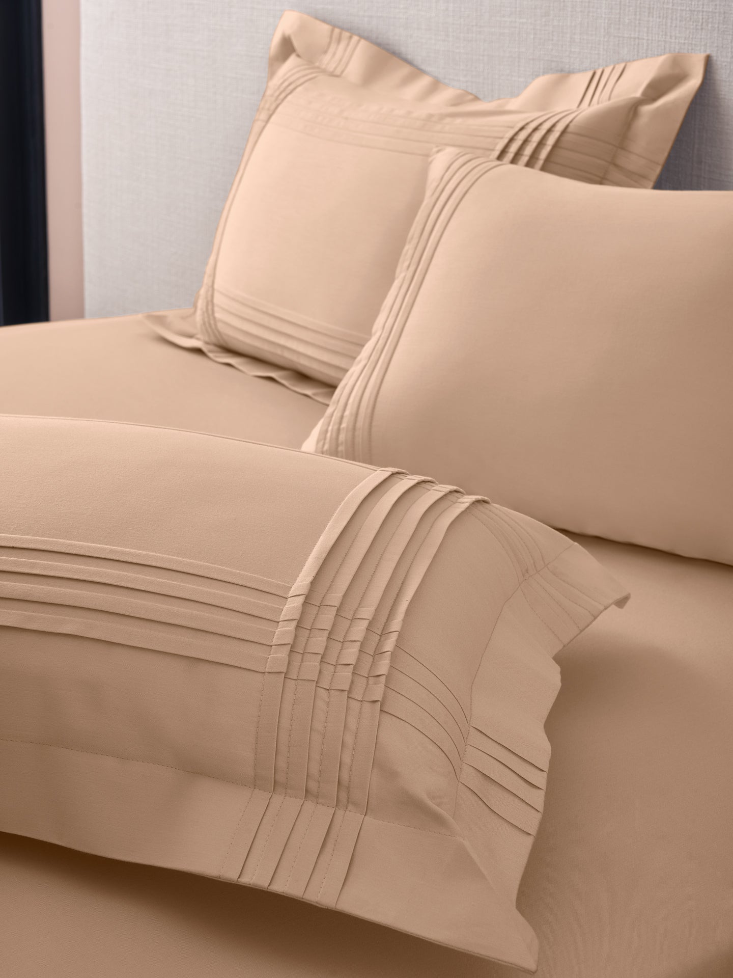 CELESTE-ALMOND KING BED SHEET SET