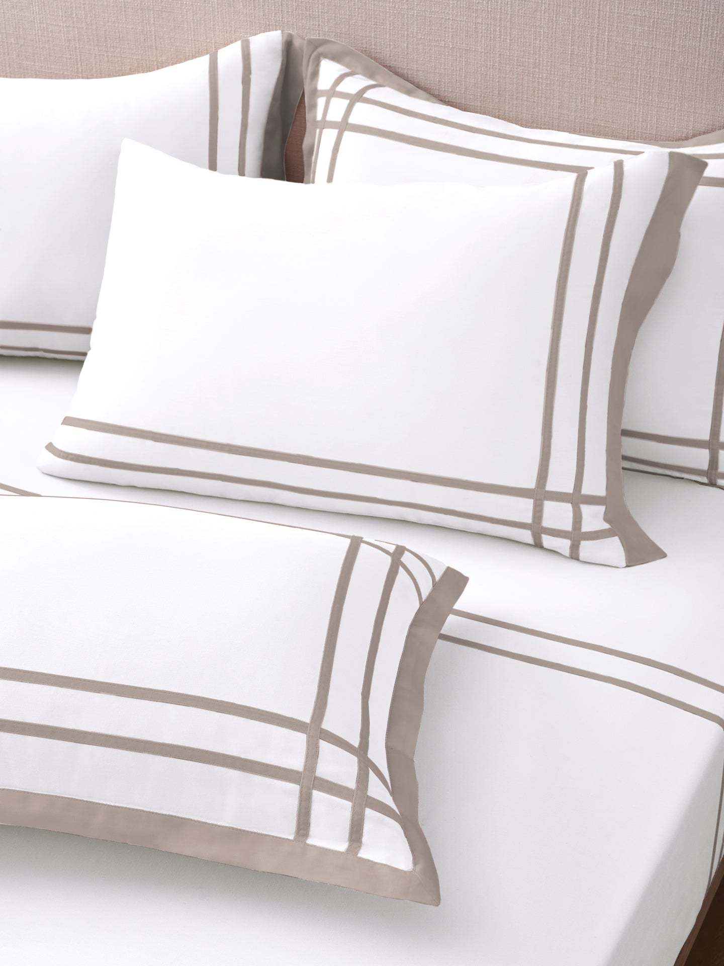 CLASSICO-BRIGHT WHITE-PUMICE STONE DOUBLE DUVET COVER SET