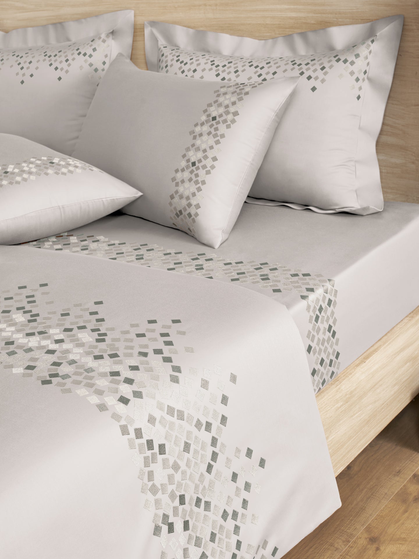 SPECKLE-LIGHT SILVER DOUBLE DUVET BEDDING SET