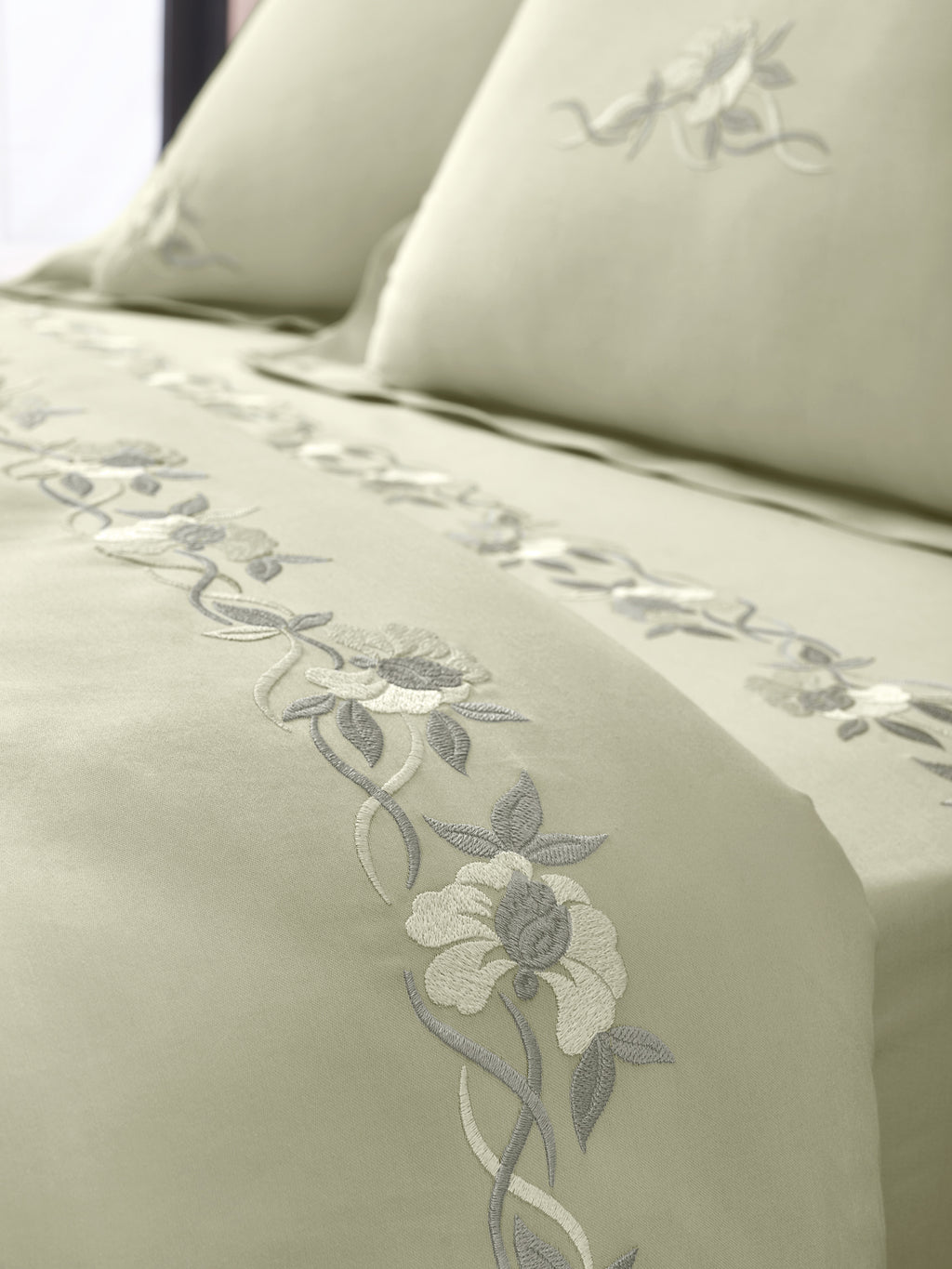 VINE-CELADON KING BED SHEET SET