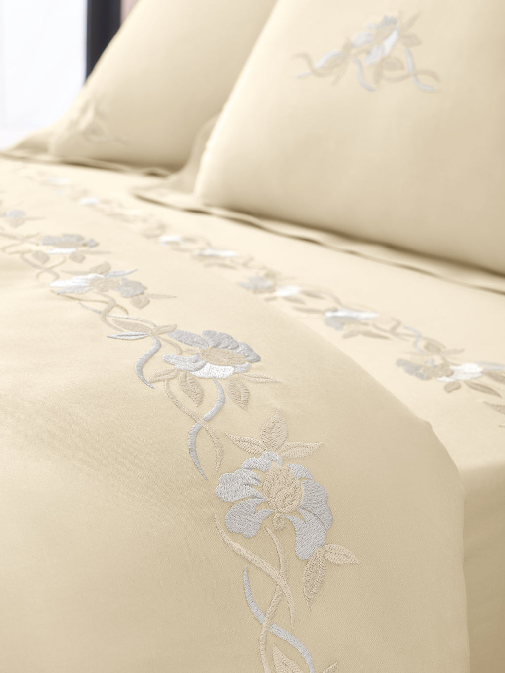 VINE-CLOUD CREAM DOUBLE DUVET BEDDING SET