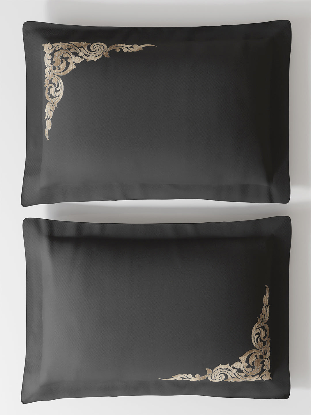 BAROQUE-GRIFFIN KING BED SHEET SET