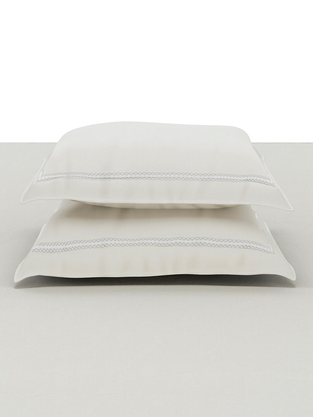 STELLAR-BRIGHT WHITE KING BED SHEET SET
