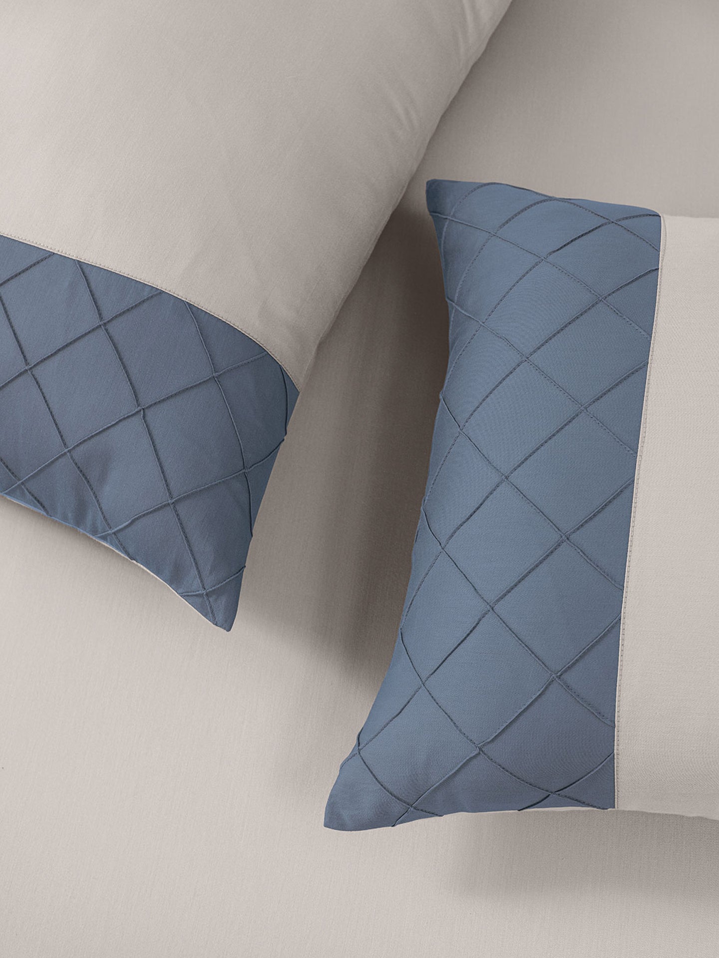 TRELLIS-PUMICE STONE-BLUEFIN KING BED SHEET SET