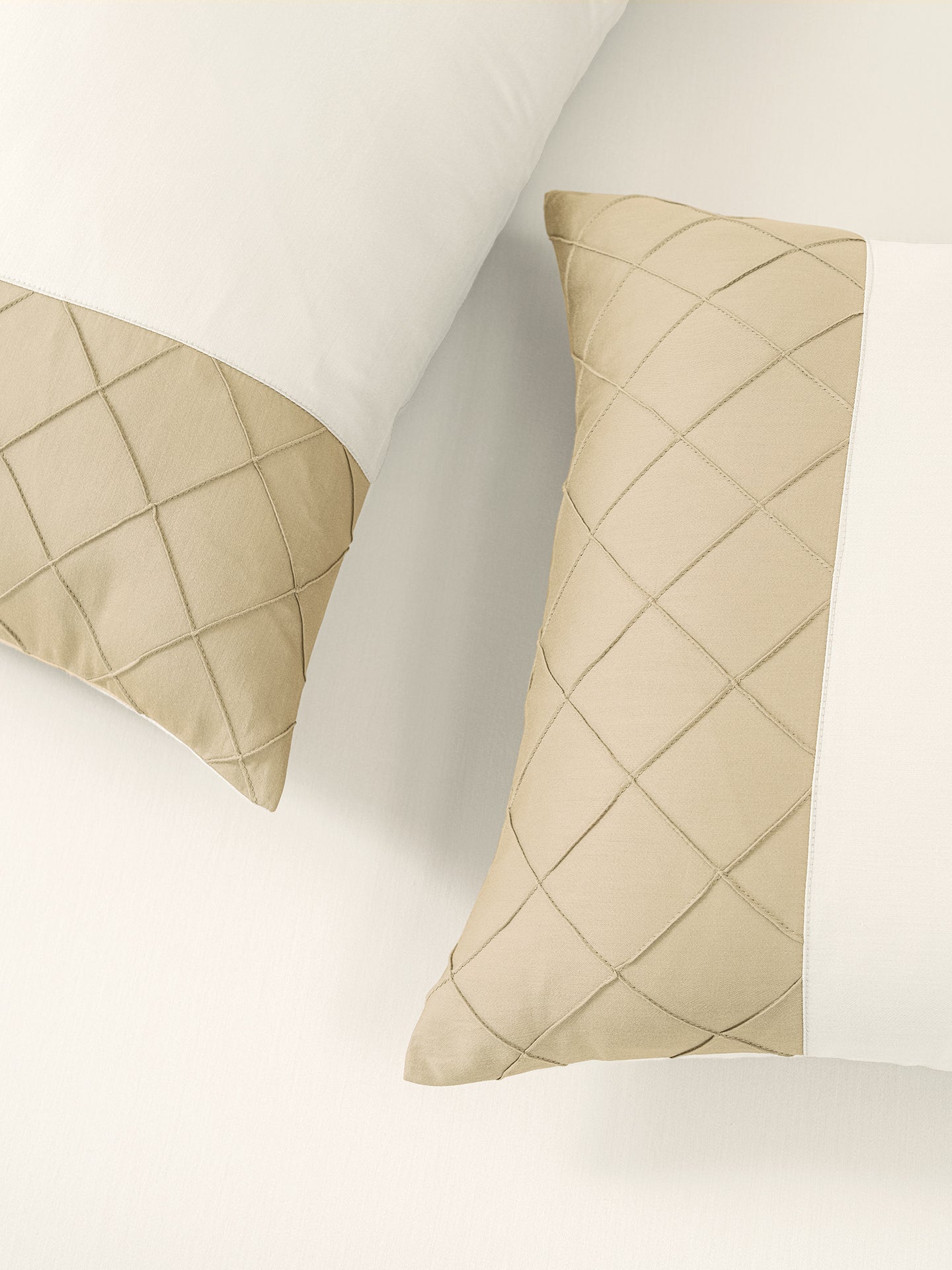 TRELLIS-SNOW WHITE- FRENCH OAK KING BED SHEET SET