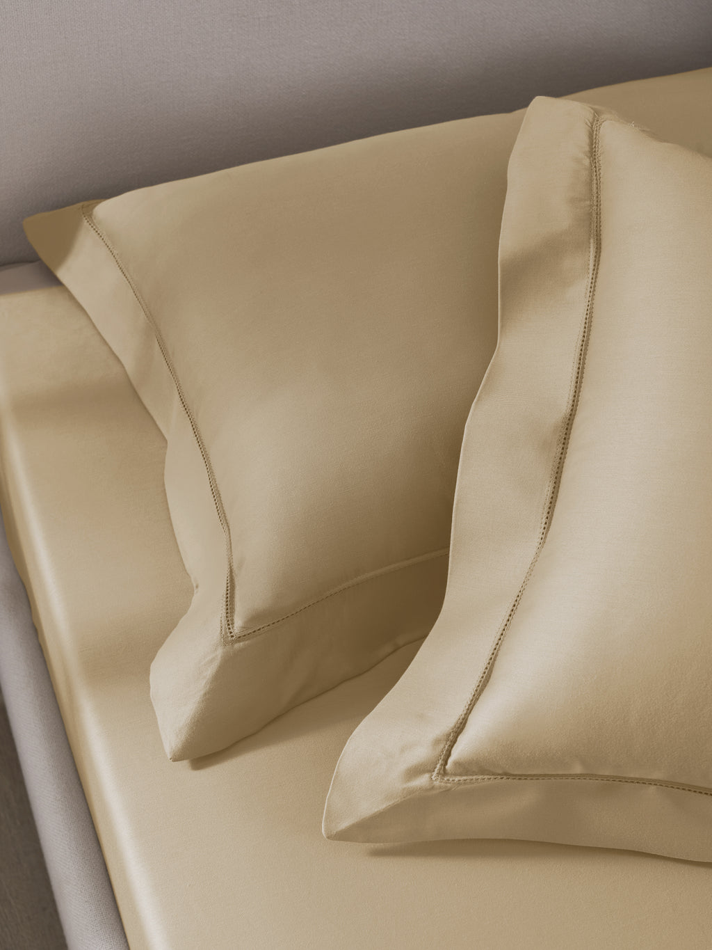 IRISH CREAM PILLOW COVER