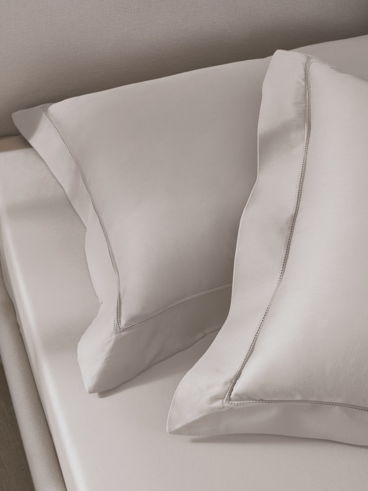 DOVE KING BED SHEET SET