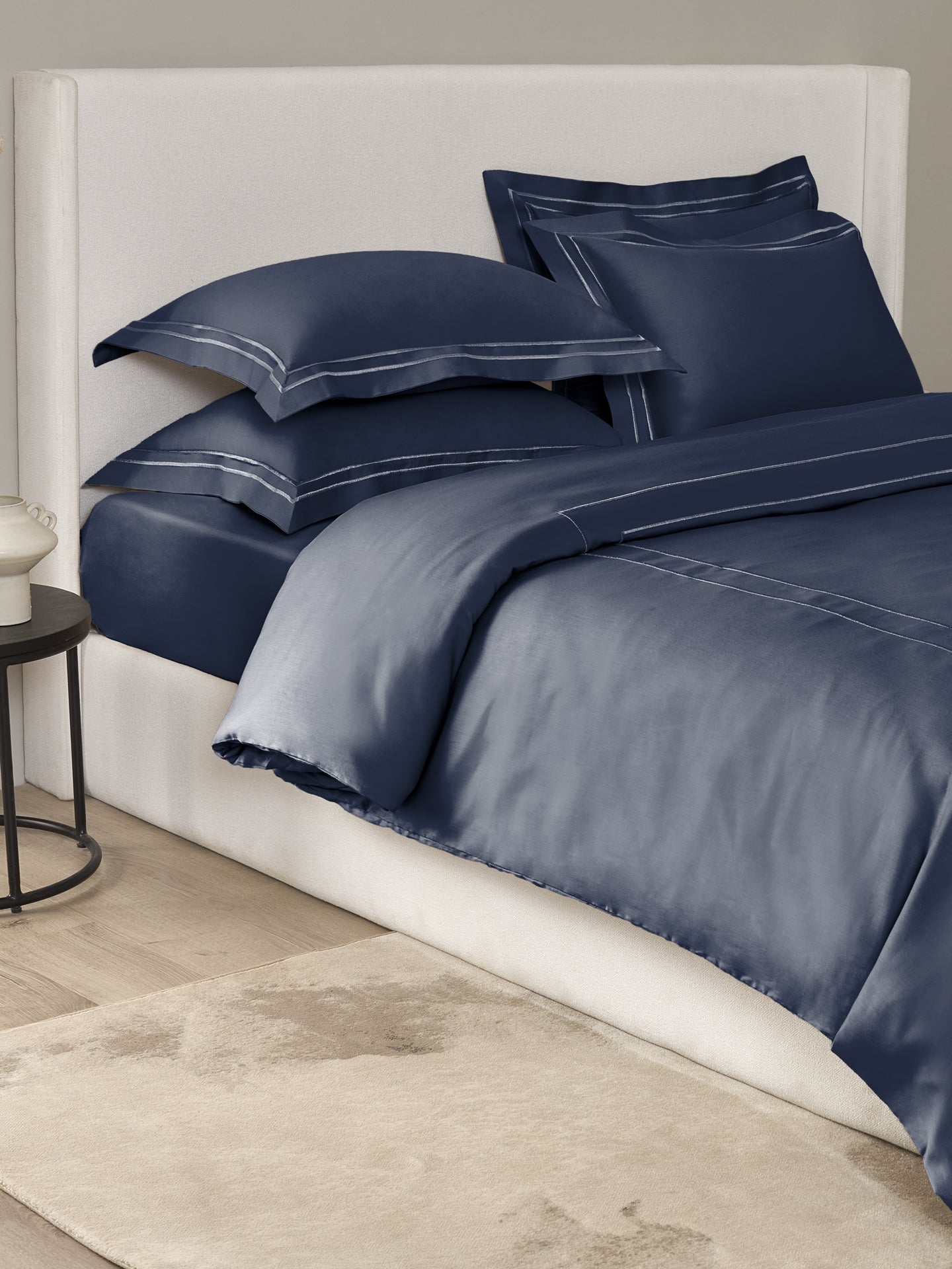 NAVY KING BED SHEET SET