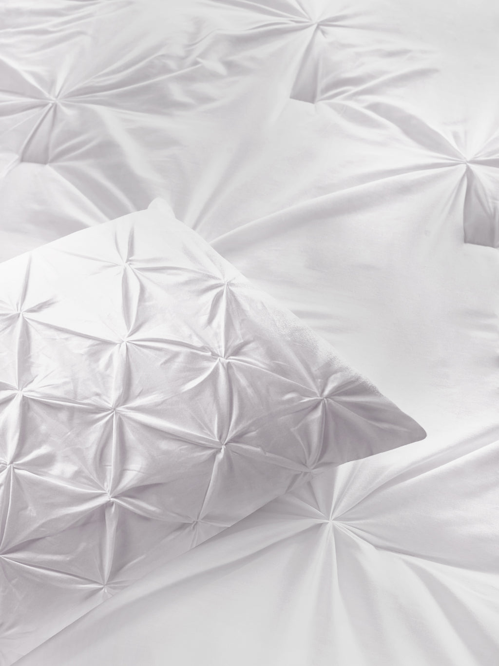 SANDTRACE-BRILLIANT WHITE DOUBLE COMFORTER SET