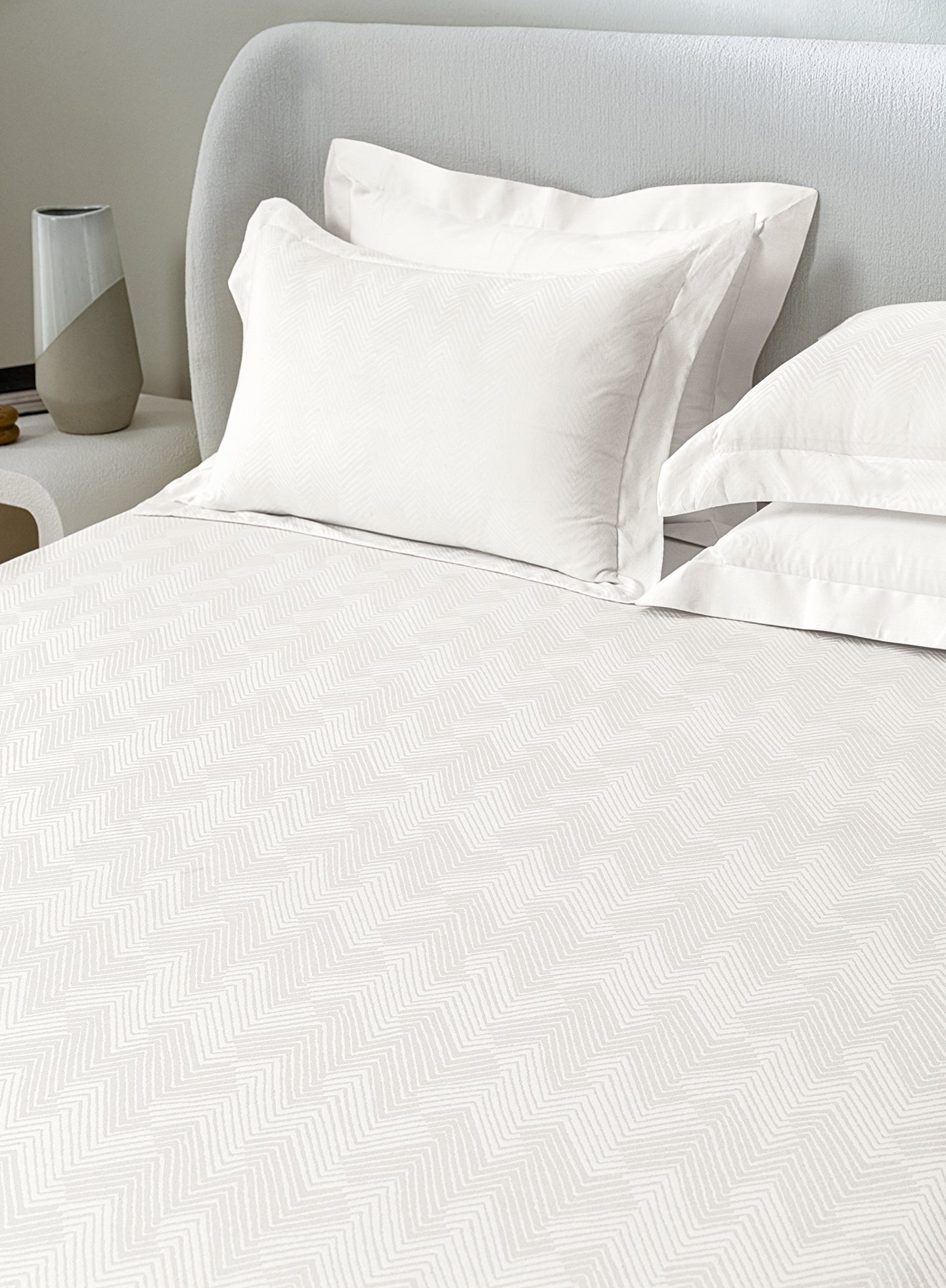 ECHO-BRIGHT WHITE KING BED SHEET SET