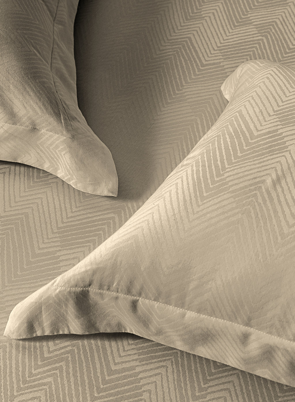 ECHO-SAFARI KING BED SHEET SET