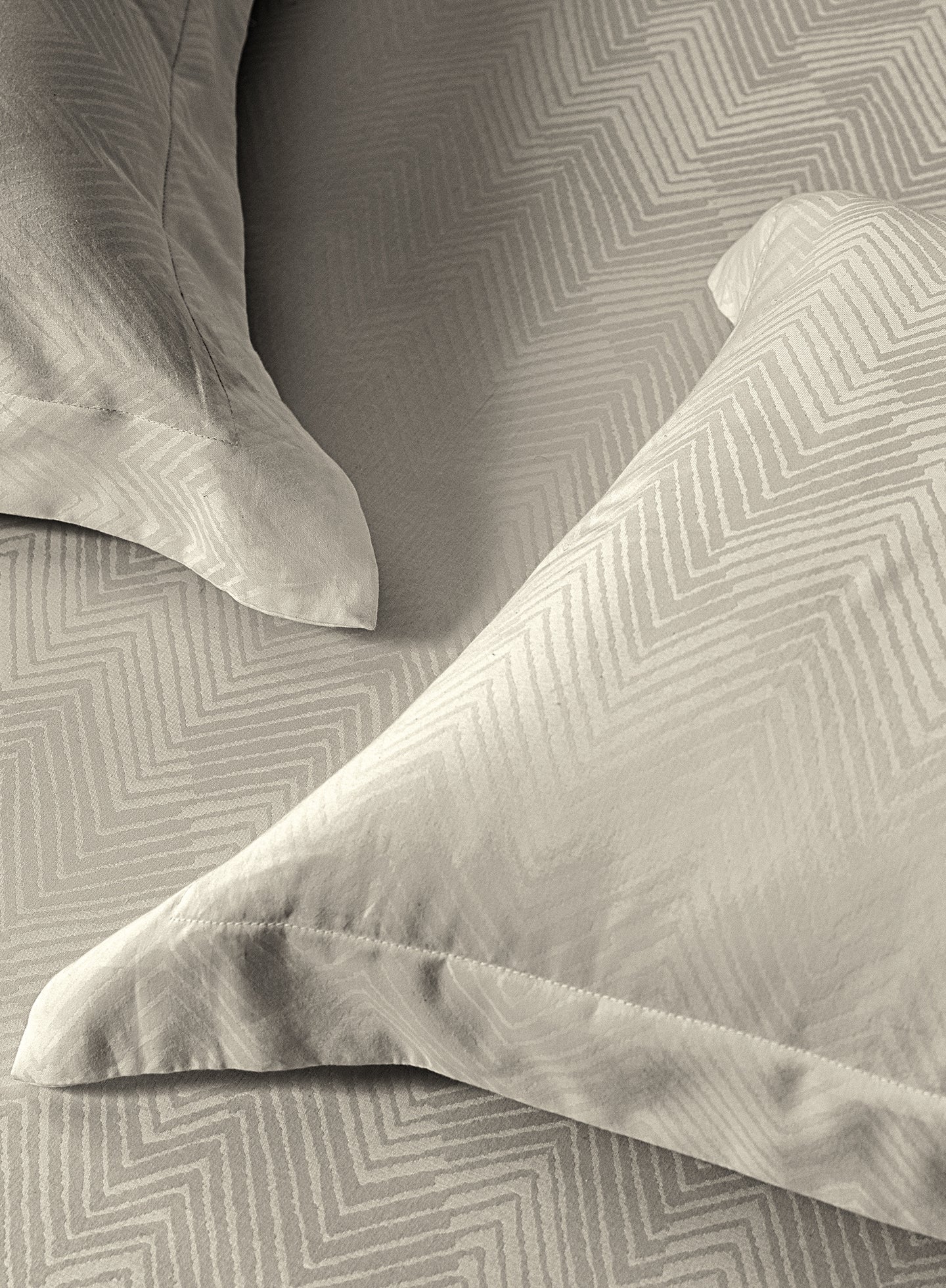 ECHO-MOONSTRUCK KING BED SHEET SET