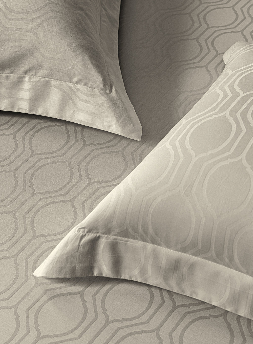THEO-MOONSTRUCK KING BED SHEET SET