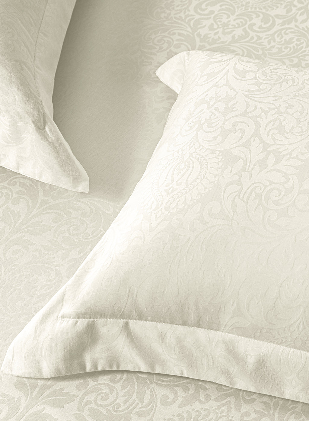 VALENCIA-BUTTERMILK KING BED SHEET SET