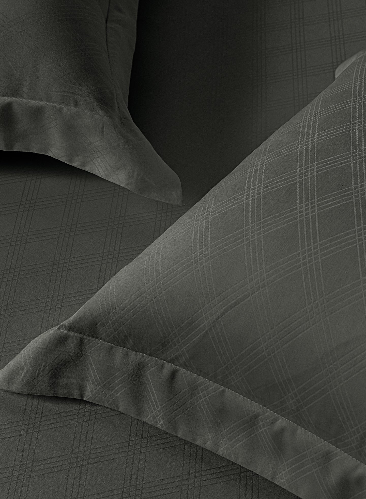 ARCADIA-CHARCOAL GREY KING BED SHEET SET