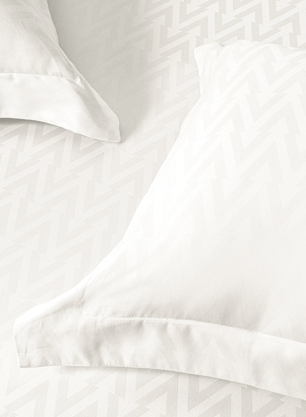 MILO-BRIGHT WHITE KING BED SHEET SET