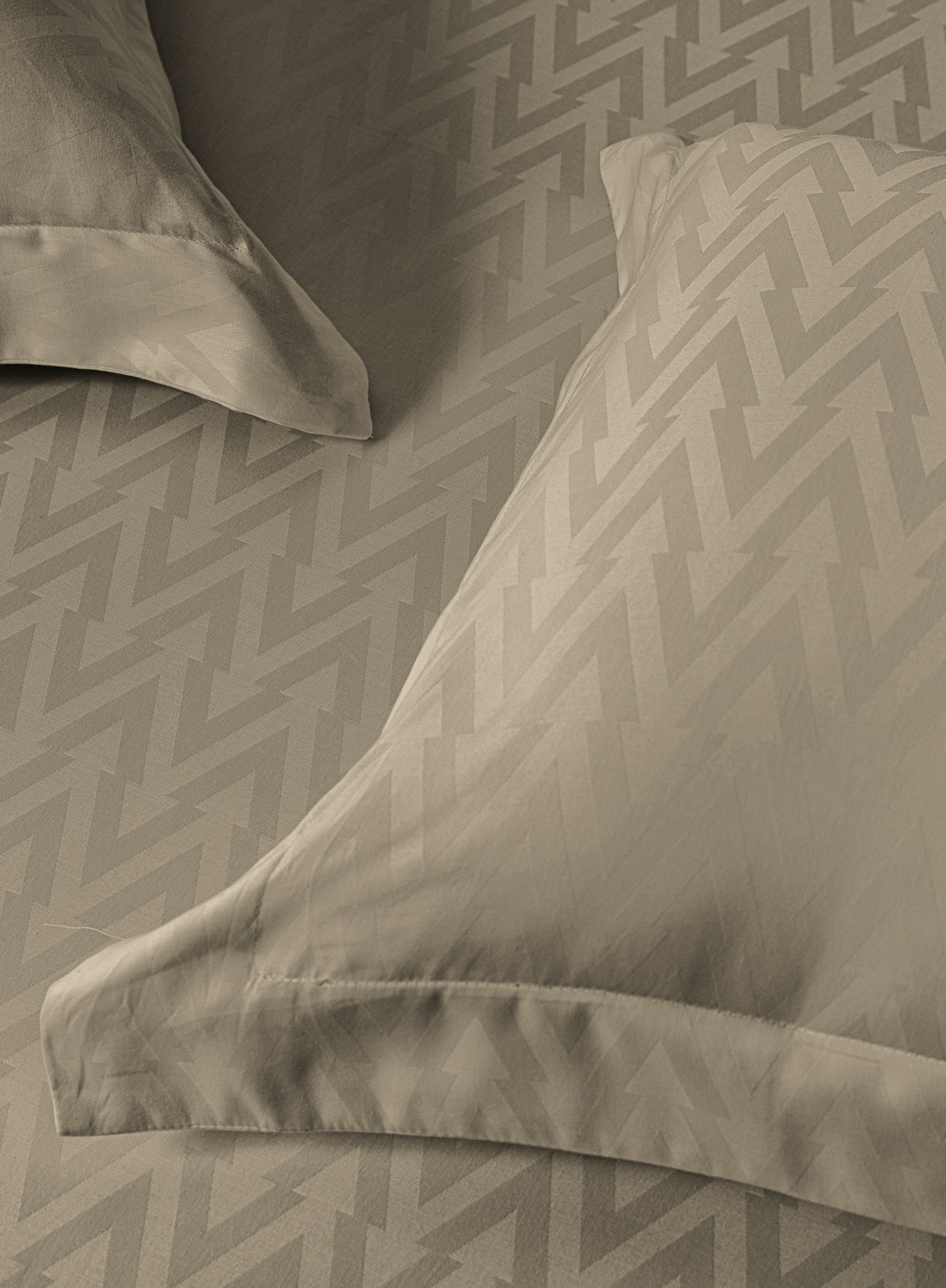 MILO-ROASTED CASHEW KING BED SHEET SET