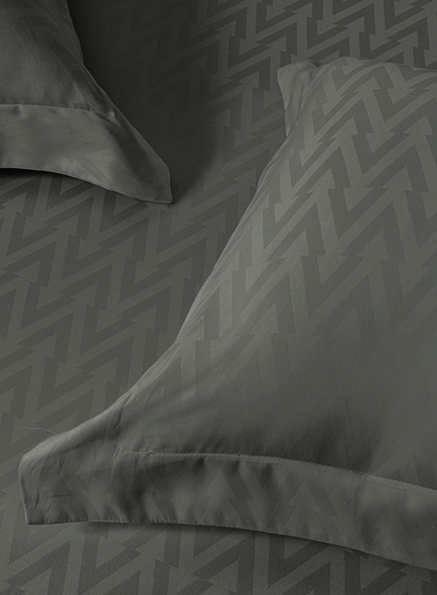 MILO-CHARCOAL GREY KING BED SHEET SET
