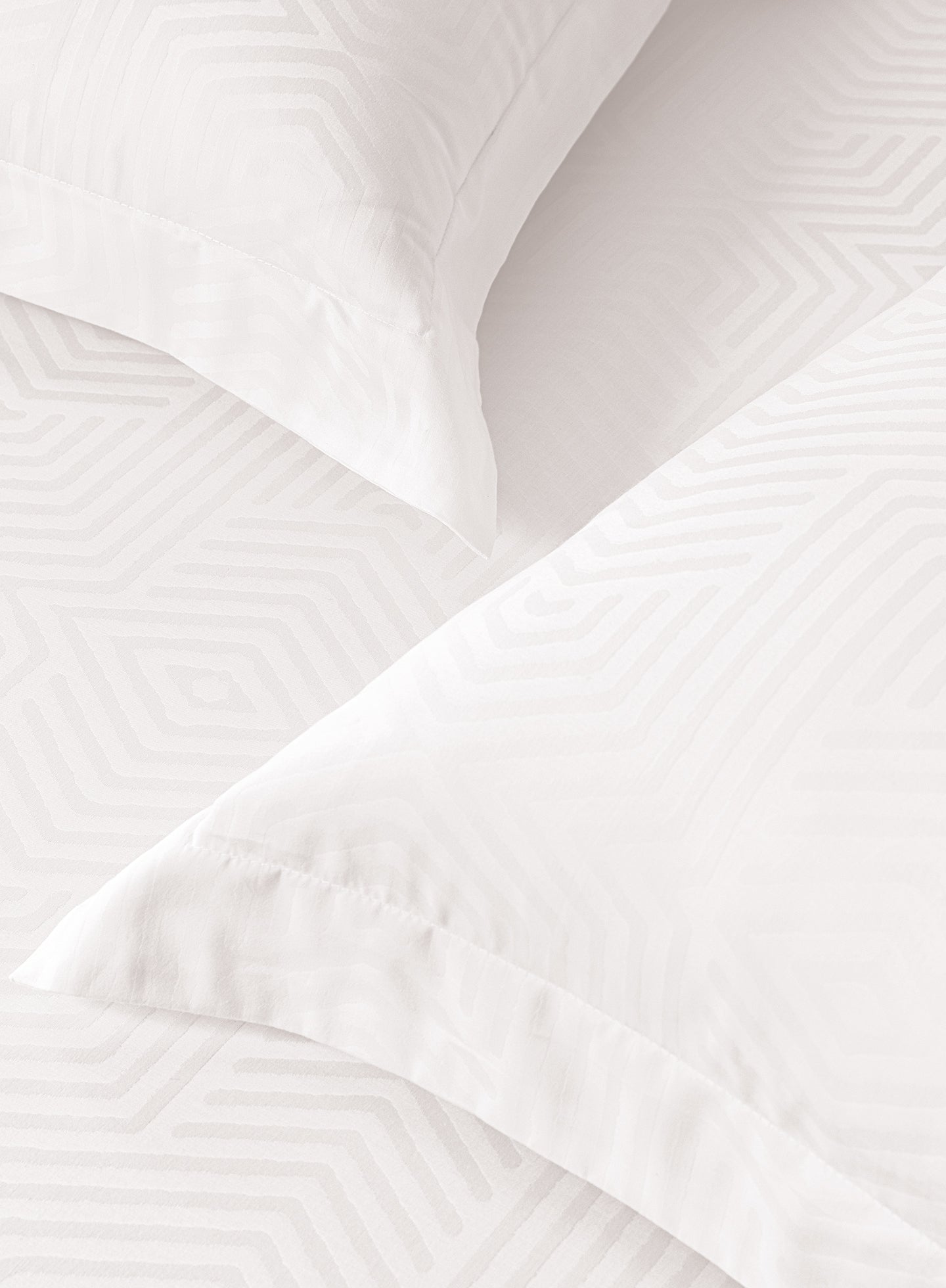 TESSA-BRIGHT WHITE KING BED SHEET SET