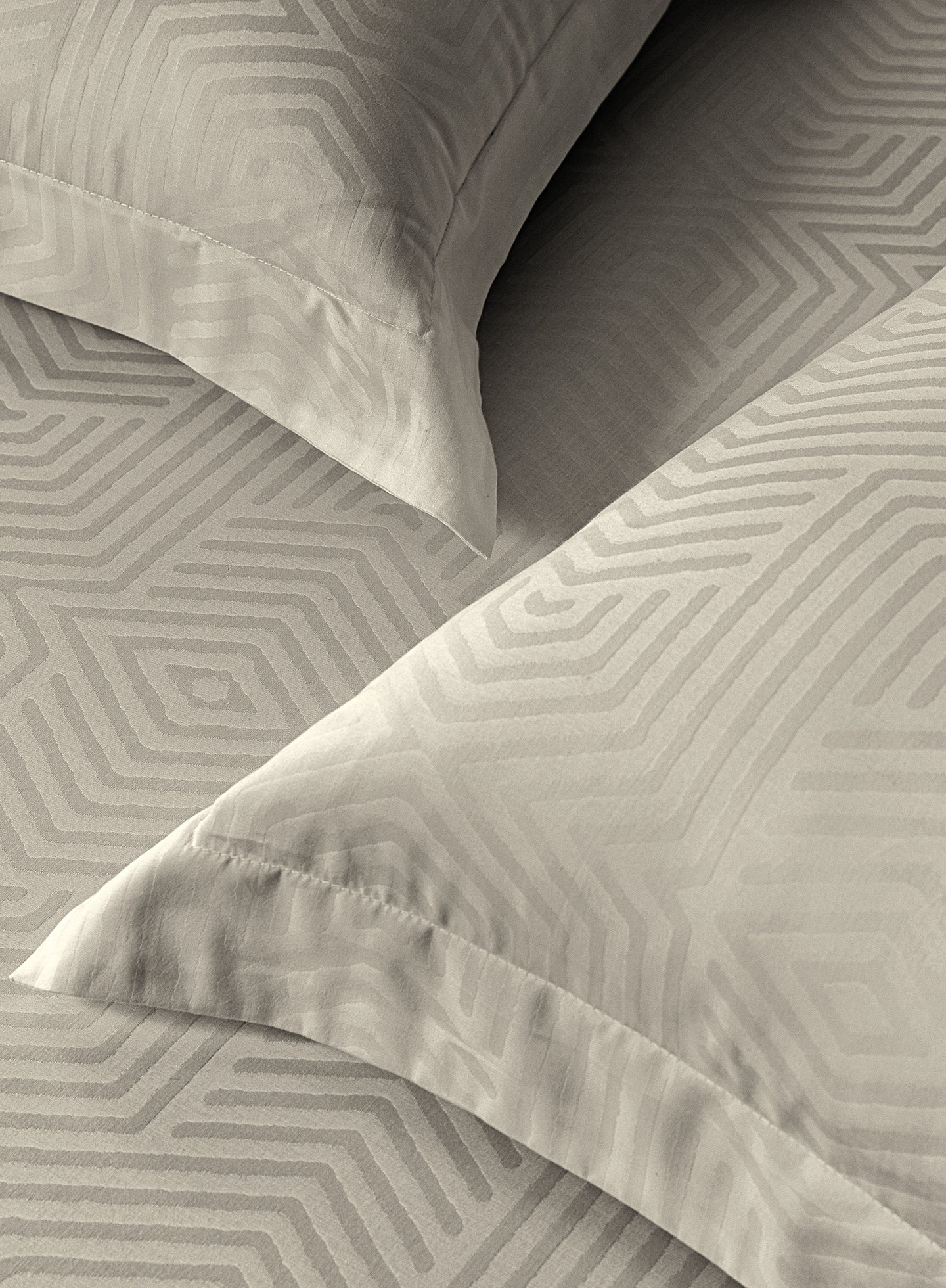 TESSA-MOONSTRUCK KING BED SHEET SET