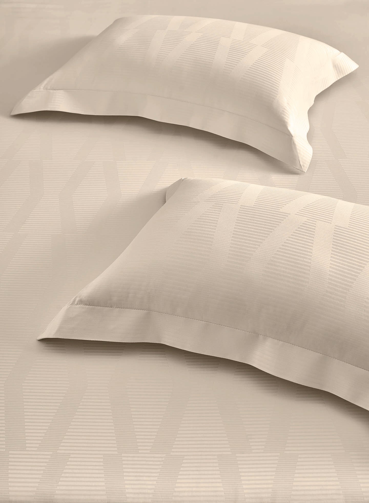 STREAK-BUTTERMILK KING BED SHEET SET