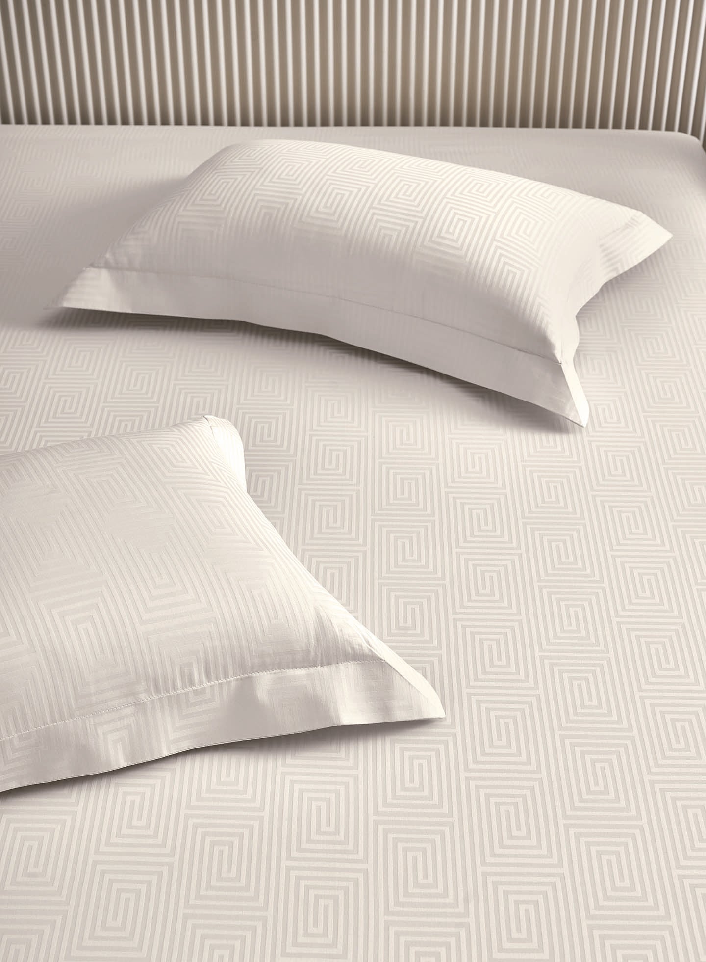 RAVEL-BRIGHT WHITE KING BED SHEET SET