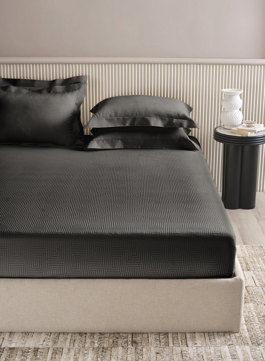 RAVEL-CHARCOAL GREY KING BED SHEET SET