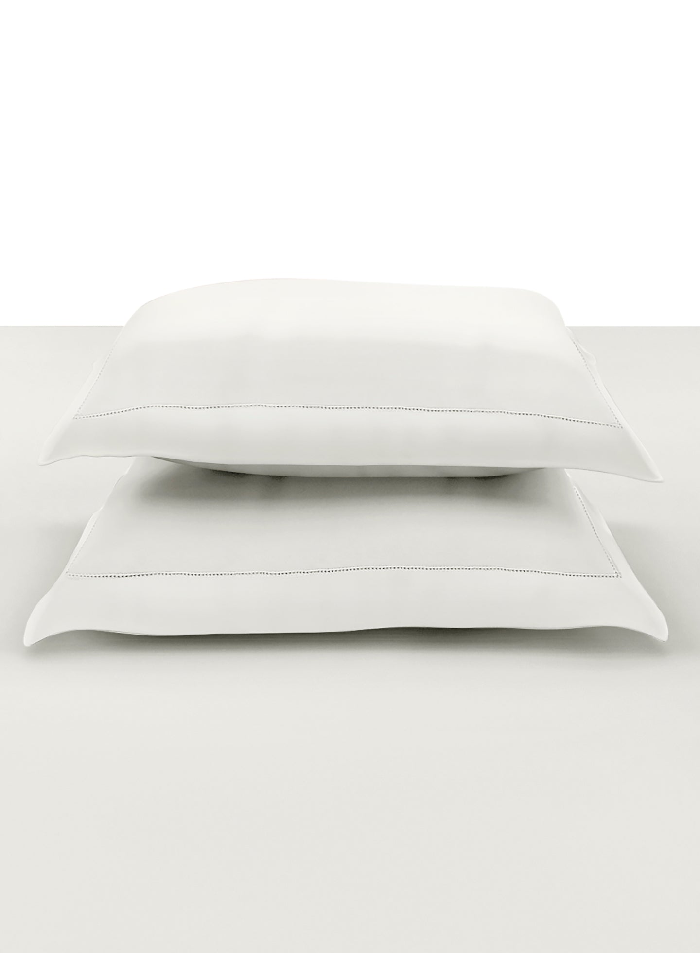 RUSKIN-BRIGHT WHITE KING BED SHEET SET