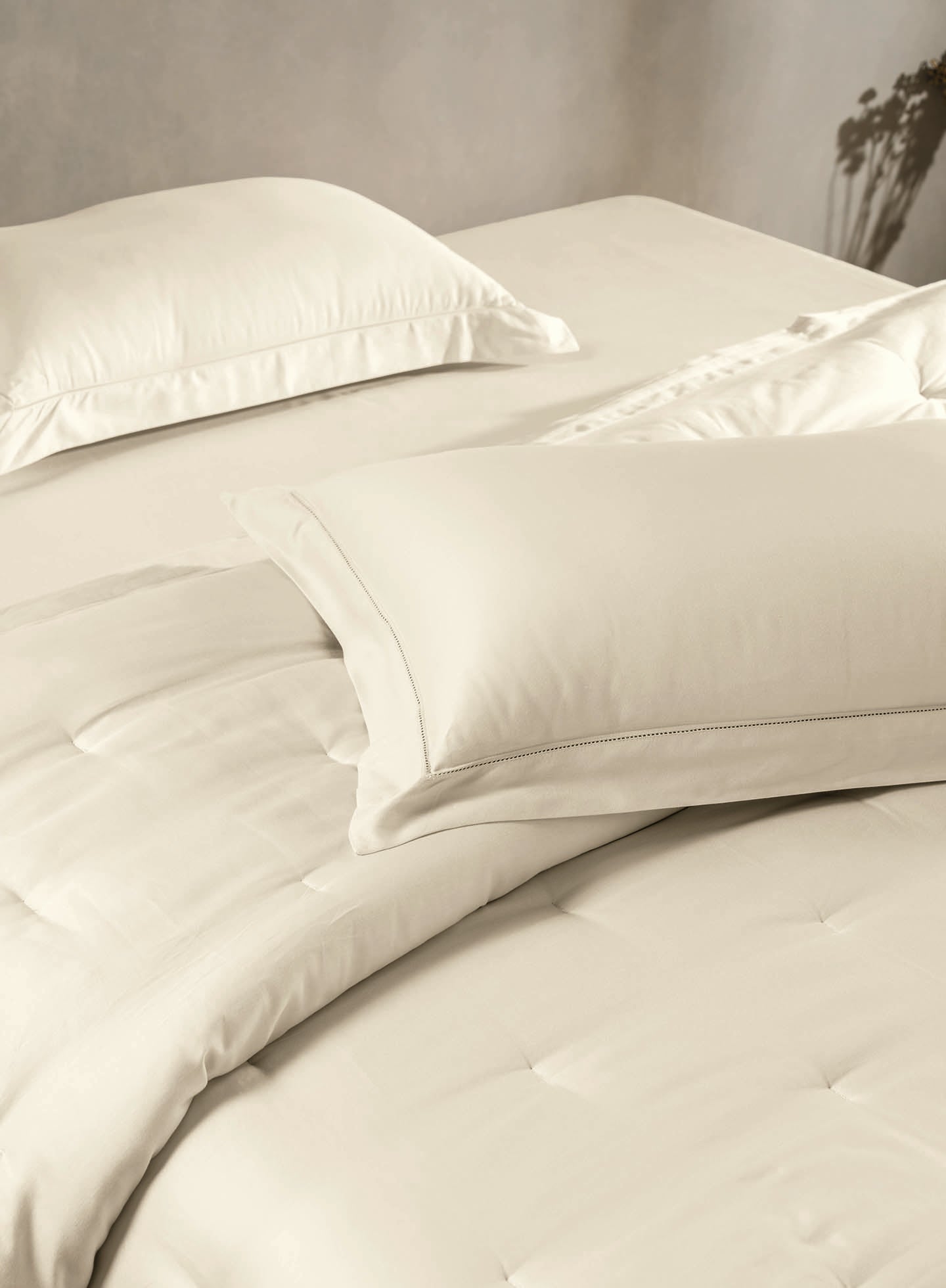 RUSKIN-PEARL DOUBLE COMFORTER