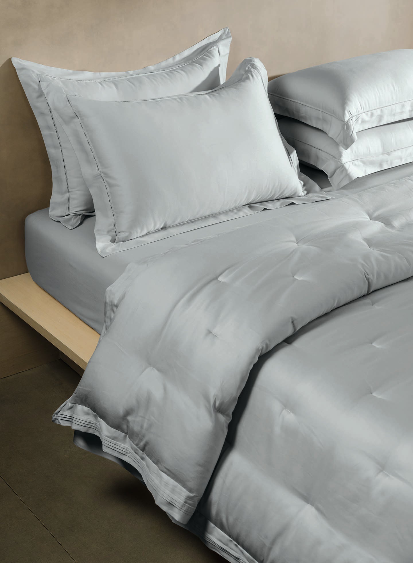 RUSKIN-SKY DOUBLE COMFORTER