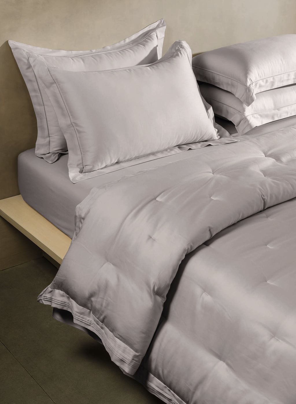 RUSKIN-ASH DOUBLE COMFORTER BEDDING SET