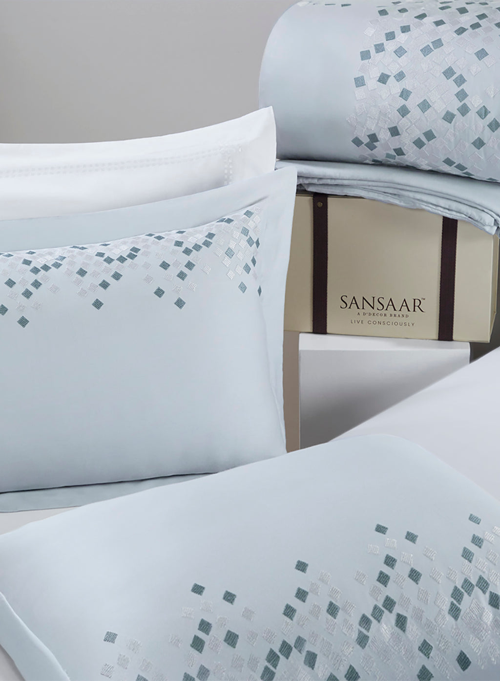 COSMOS-SKY-BRILLIANT WHITE BEDDING GIFT SET
