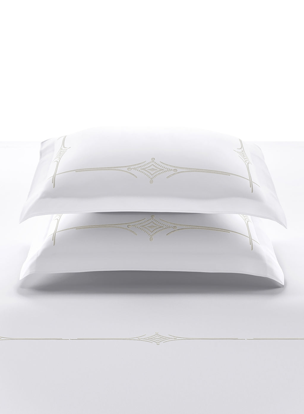 KELSEY-BRILLIANT WHITE-PEARL KING BED SHEET SET