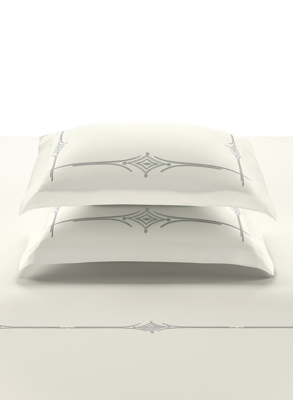 KELSEY-STAR WHITE-CHROME KING BED SHEET SET