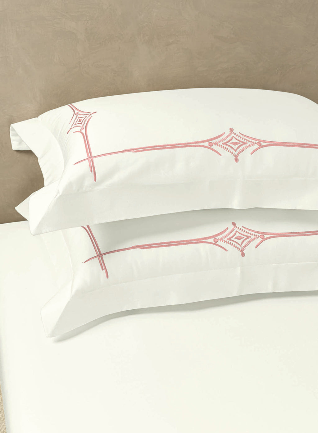 KELSEY-STAR WHITE-ROSE TAN KING BED SHEET SET