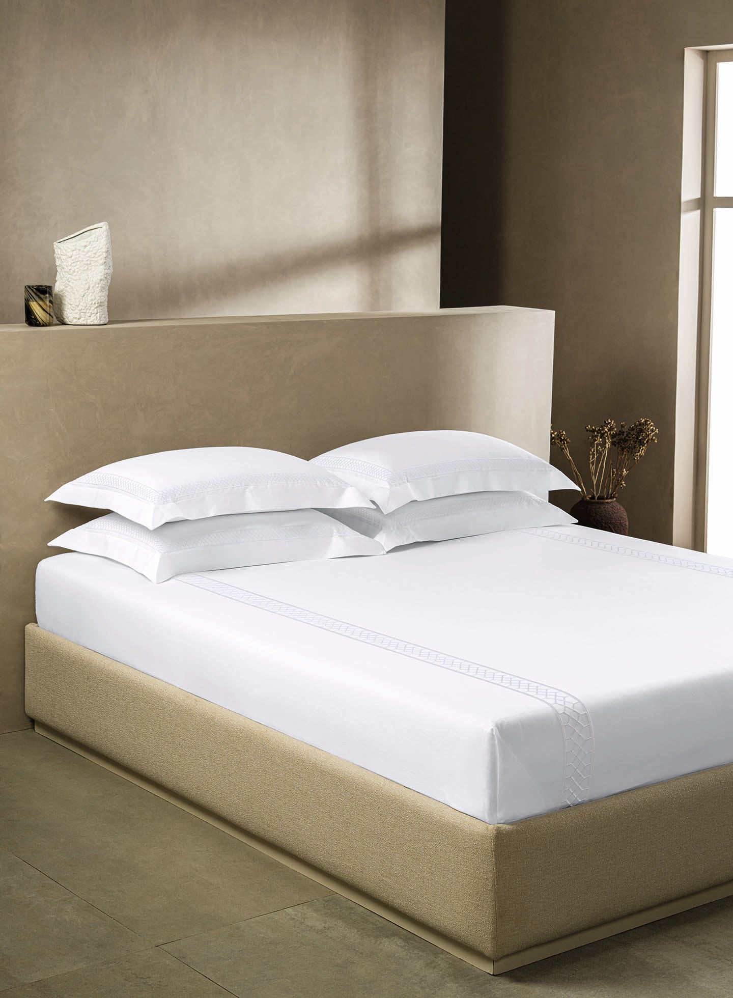 RIDGEWAY-BRILLIANT WHITE KING BED SHEET SET