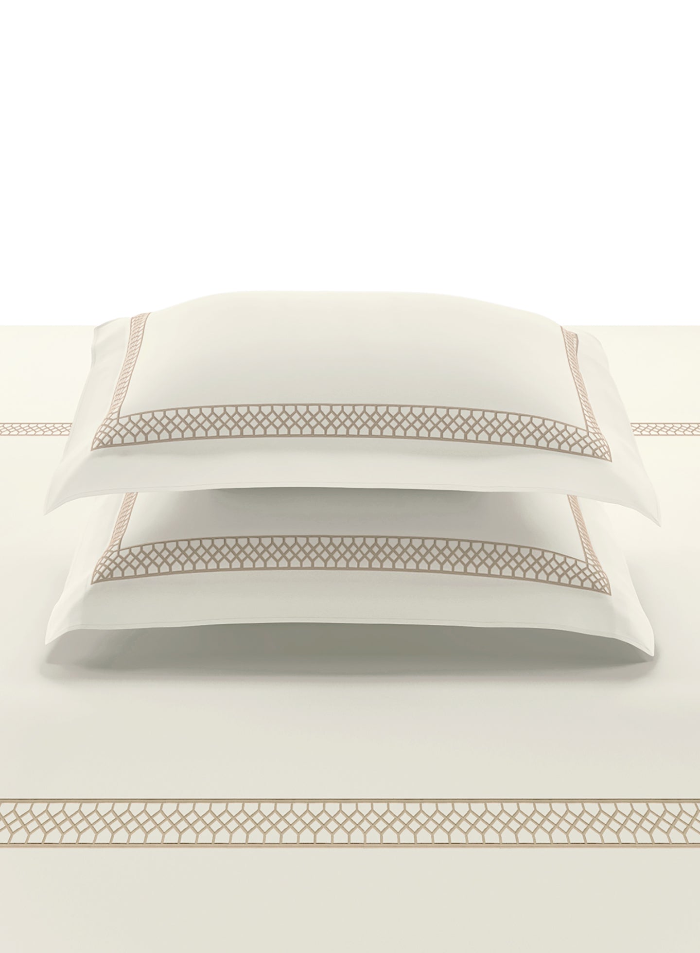 RIDGEWAY-STAR WHITE-PEYOTE KING BED SHEET SET