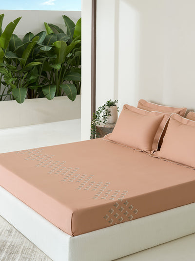 DAINTY-PEACH KING BED SHEET SET