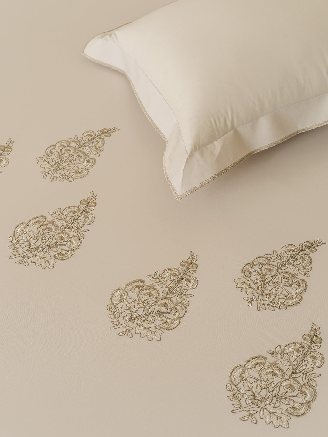 King Bedsheet With Pillow Covers