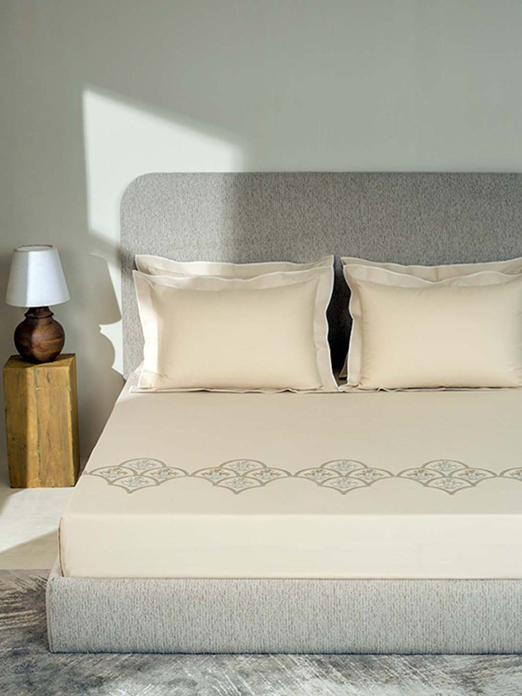REGAL-WHITE SAND KING BED SHEET SET